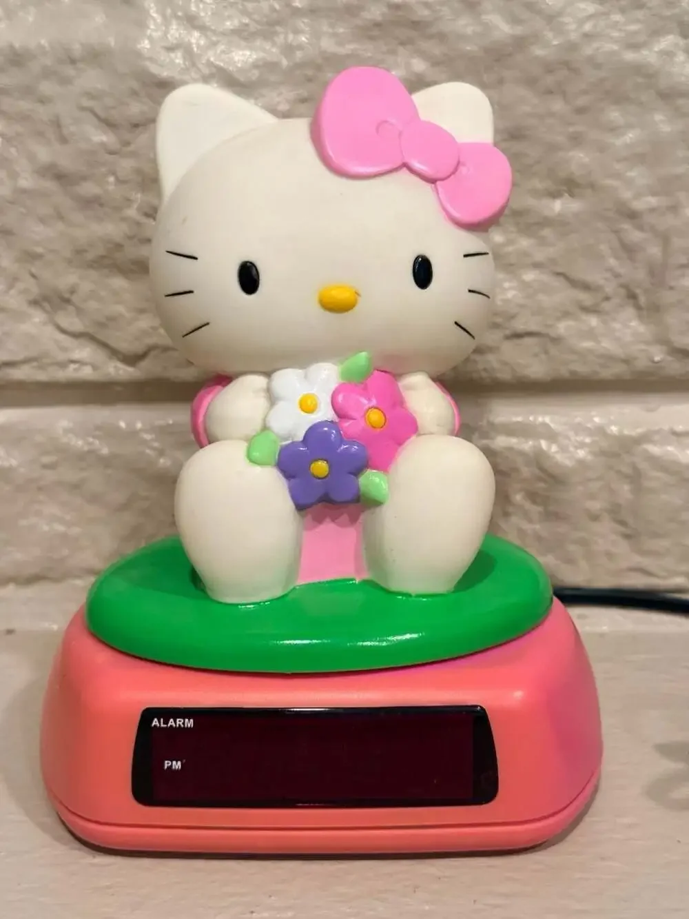 Y2K Sanrio Hello Kitty Digital Alarm Clock with Flowers